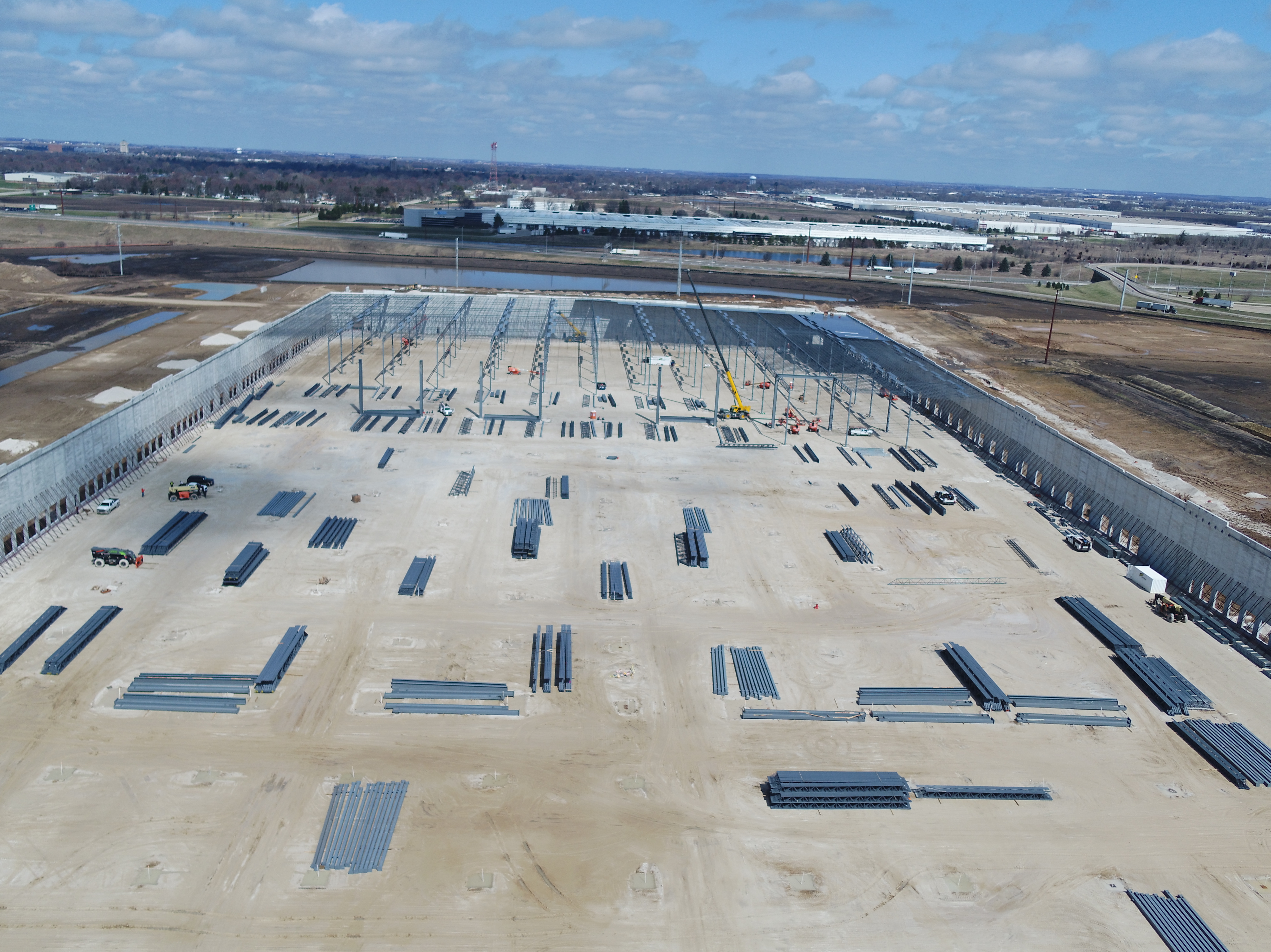 1.2M SF warehouse in DeKalb, Illinois
